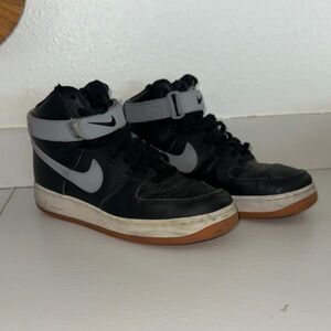 Nike Air Force 1 ‘07 High Black and Grey